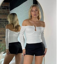 White rock top,off the shoulder with middle bone support